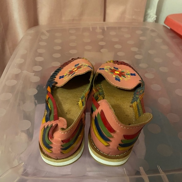 Embroidered Huaraches, 9 - Picture 2 of 6